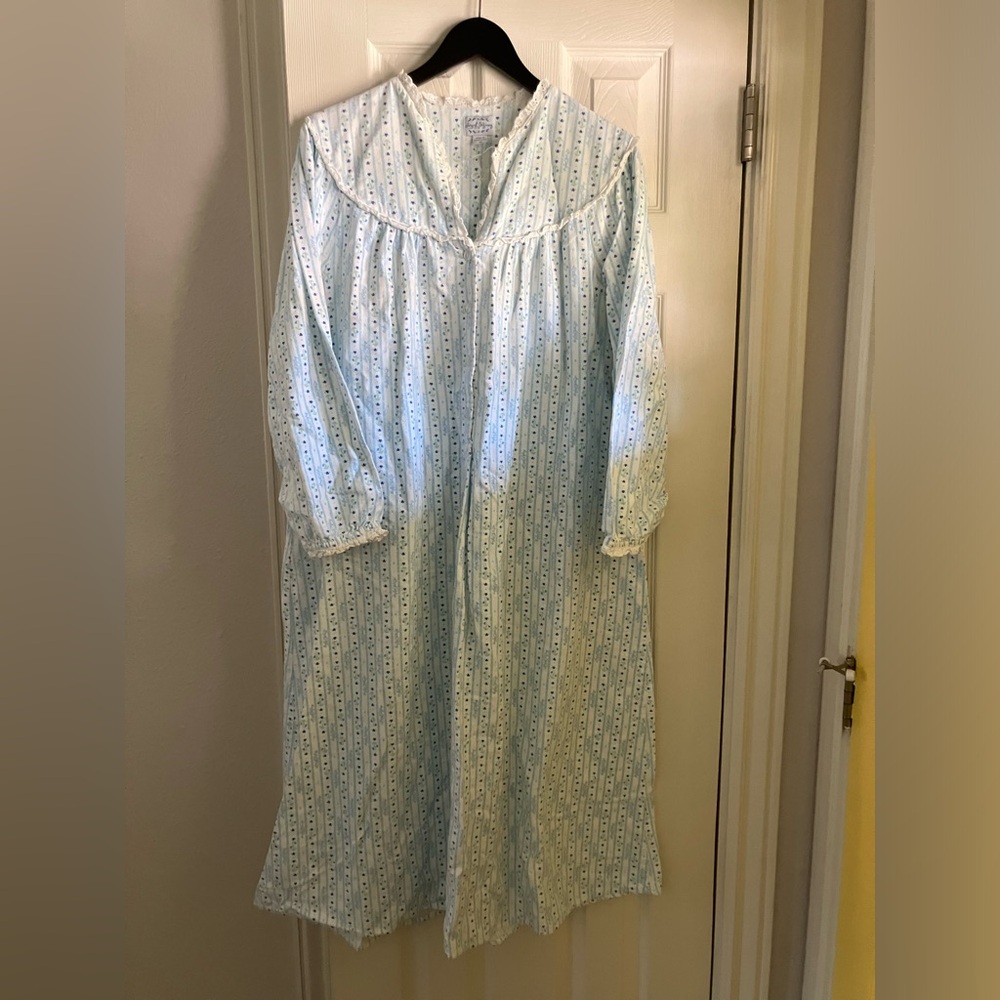 Lanz of Salzburg Blue Floral Nightgown